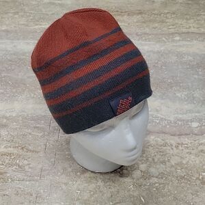 EASTERN MOUNTAIN SPORTS REVERSABLE ACRYLIC BEANIE OSFM